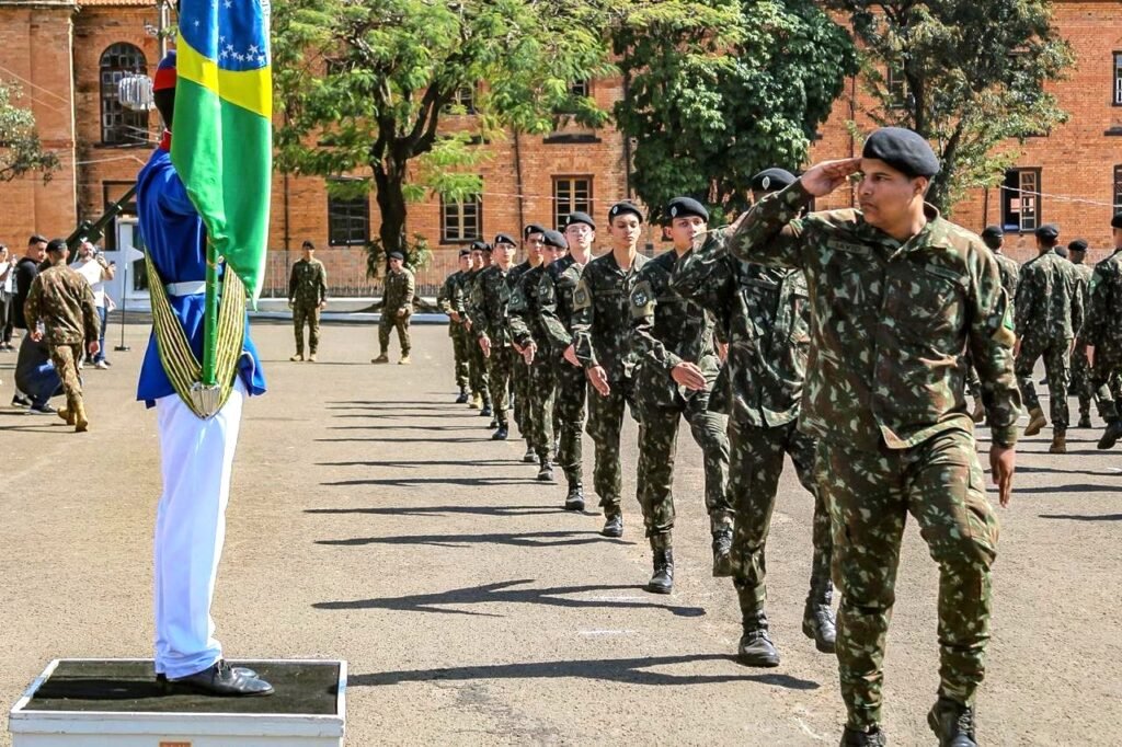 2º GAC realiza solenidade em homenagem ao Dia do Soldado em Itu