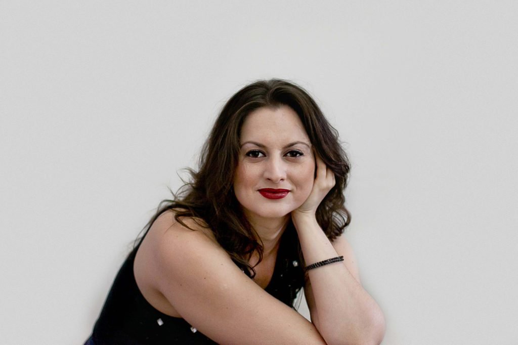 2019 promete muita intensidade, diz astróloga Virginia Gaia