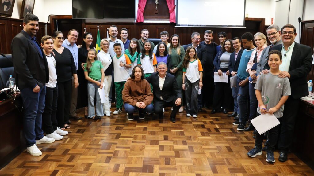 Vereadores Mirins tomam posse na Câmara de Itu