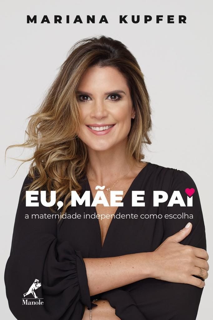 Mariana Kupfer faz noite de autógrafos de livro sobre maternidade no Iguatemi Esplanada