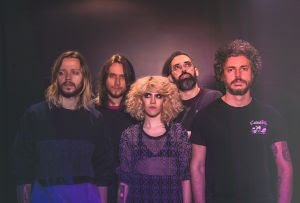 Banda Supercombo se apresenta gratuitamente para adolescentes