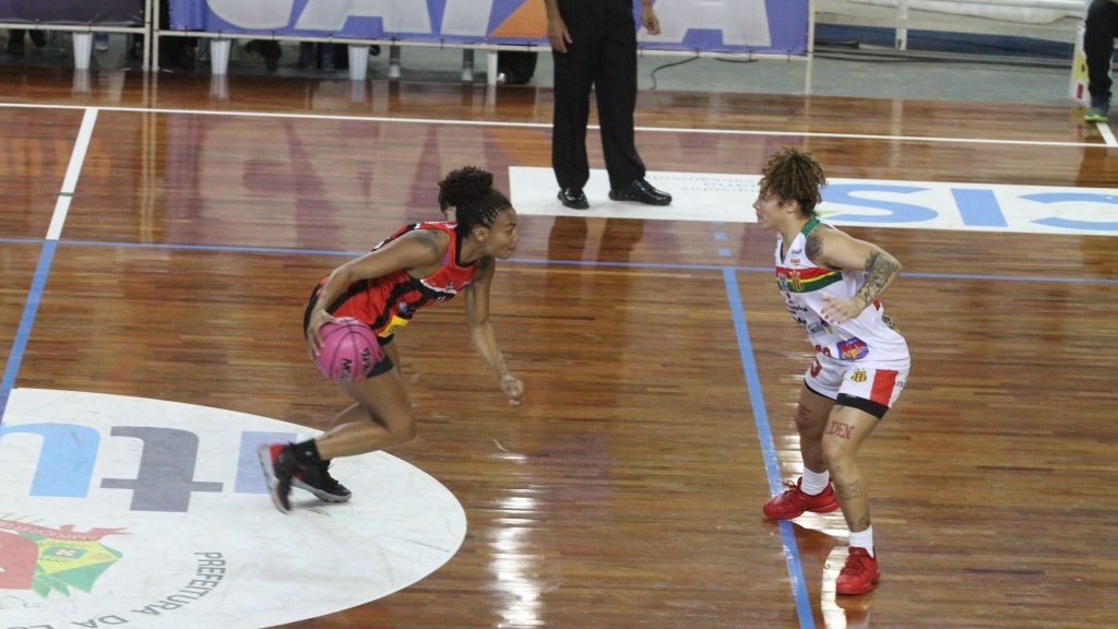 Ituano Basquete perde no primeiro jogo das quartas de final
