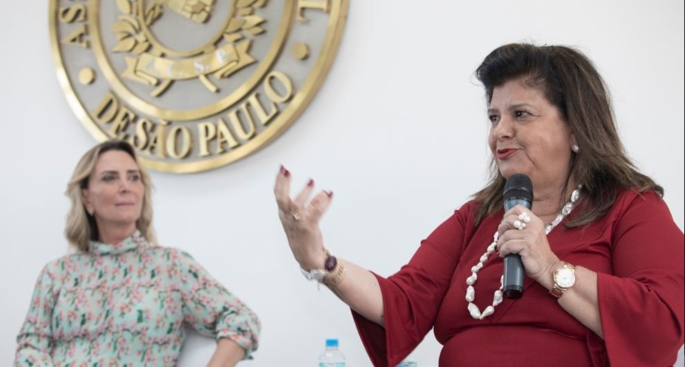 Luiza Helena Trajano dá a receita de seu sucesso a empresárias 