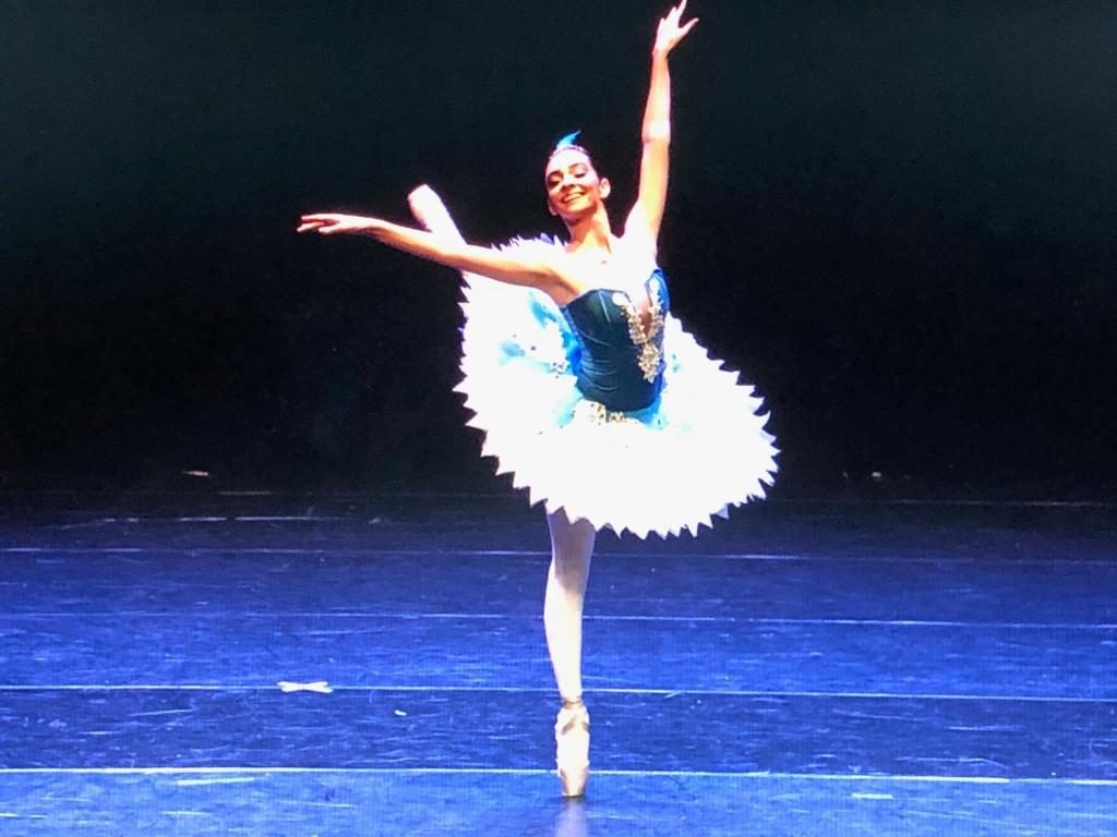 Bailarina ituana vence festival de dança