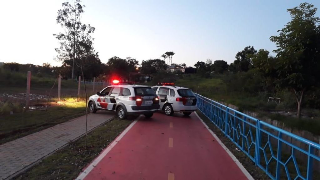 Corpo de mulher é encontrado em terreno