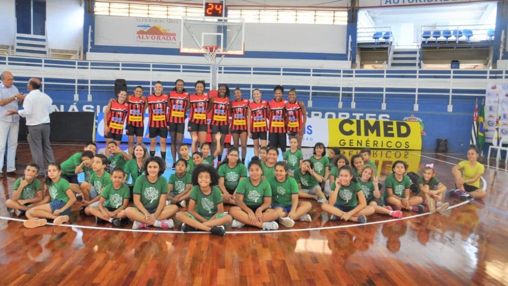 Escolinha de Basquete está com inscrições abertas