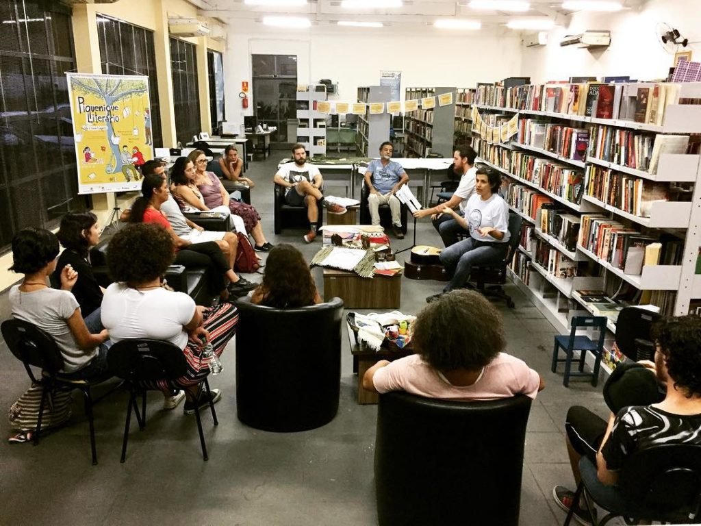 Projeto Ponto a Ponto acontece na Biblioteca Municipal de Salto