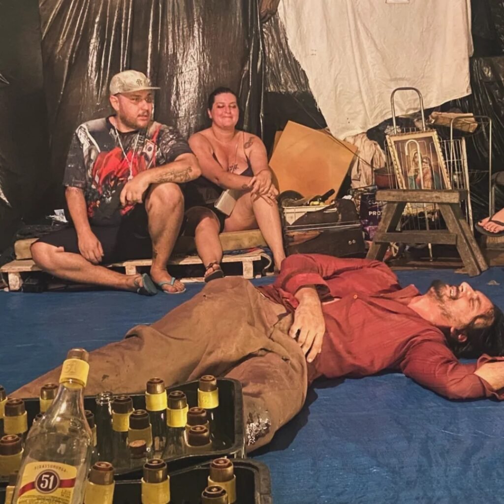 Peça “Oração para um Pé de Chinelo” terá acessibilidade e entrada gratuita