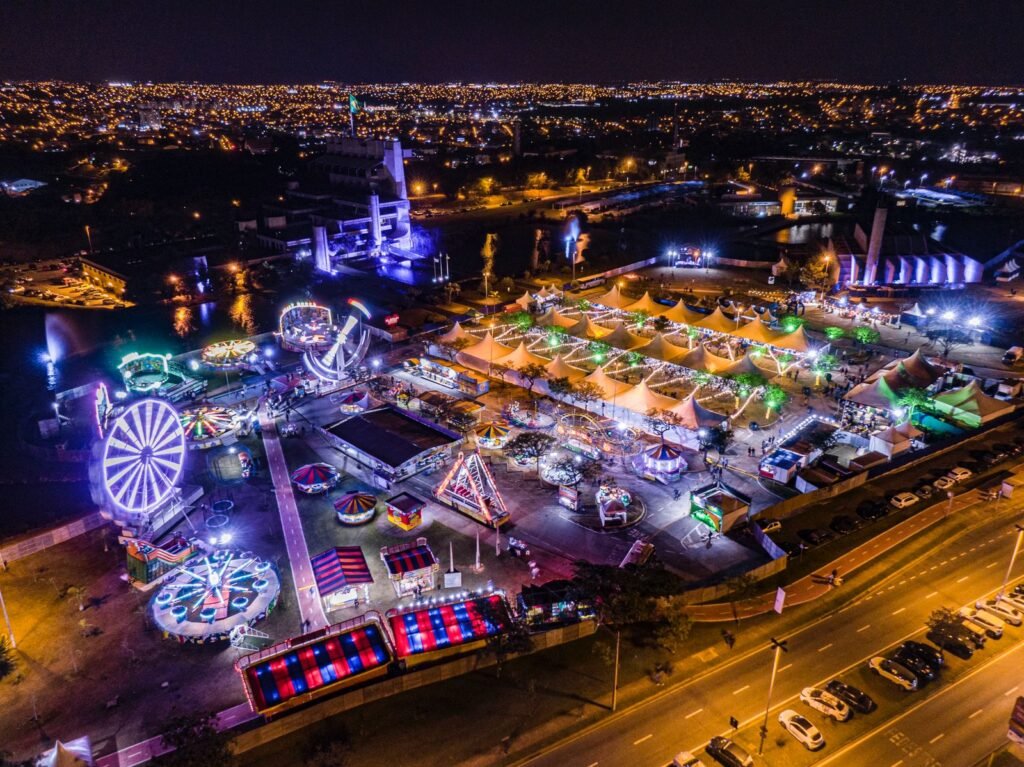 44ª Festa Julina Beneficente de Sorocaba começa com show gratuito de Edson e Hudson