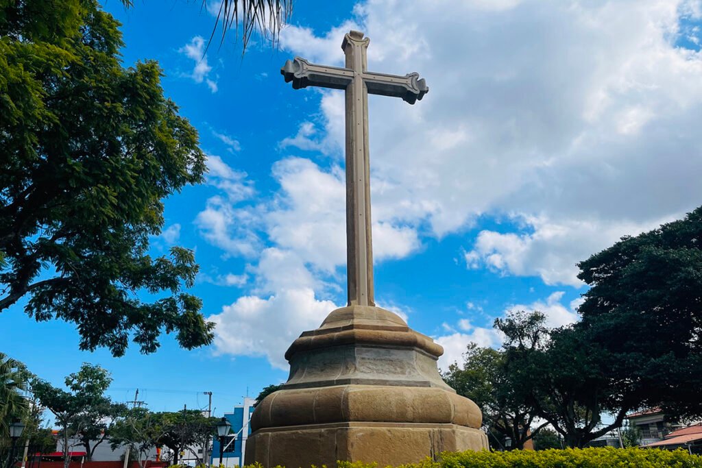 Prefeitura e Estado entregam, oficialmente, restauro do Cruzeiro Franciscano