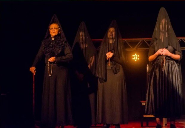 Salto sedia VI Festival Nacional de Teatro CarpeDiem neste feriado