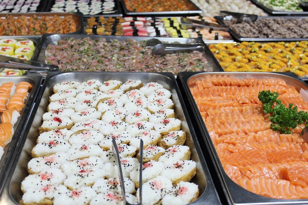 Parque Maeda promove Noite do Sushi com buffet à vontade e música ao vivo