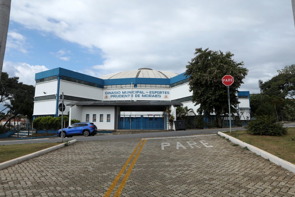 Estão abertas as inscrições para aulas de Vôlei para +60