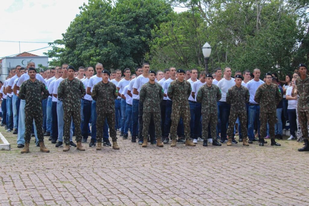 2º Grupo de Artilharia de Campanha realiza Formatura de Incorporação dos Recrutas de 2026