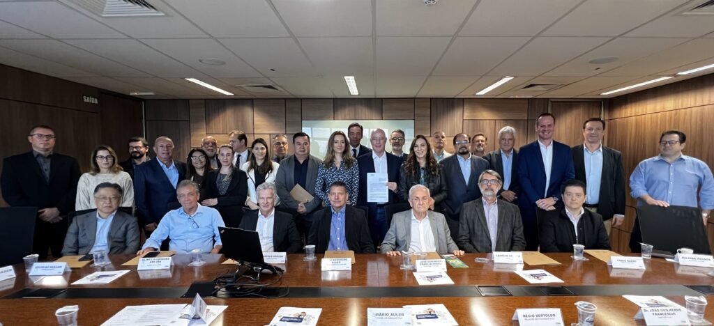 Autoridades recebem empresários para reunião sobre Hospital Amaral Carvalho