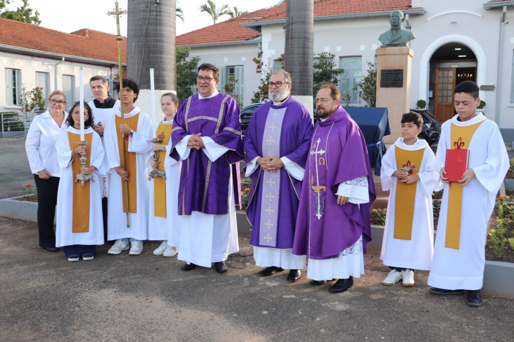 Missa comemora centenário do Lar Nossa Senhora da Candelária