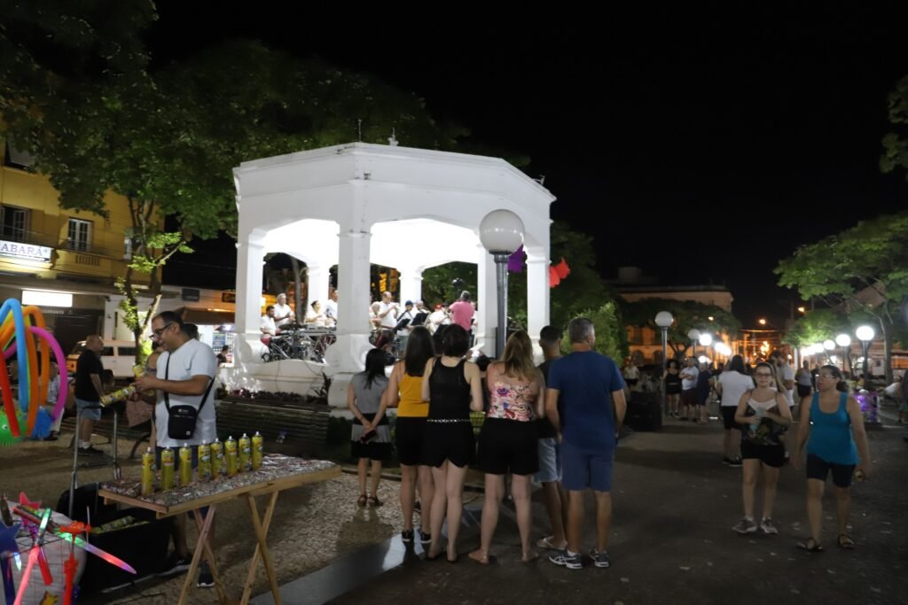 “Vem pro coreto” promoverá apresentações aos domingos na Praça da Matriz