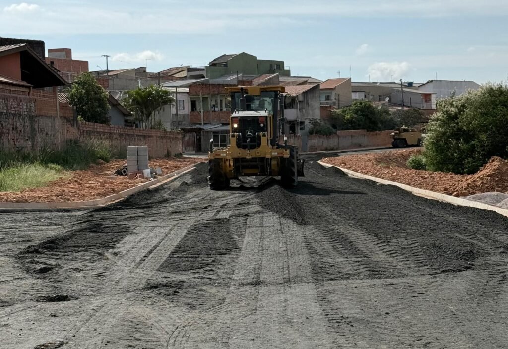 Pavimentação entre Penha da França e Jardim Europa está na reta final