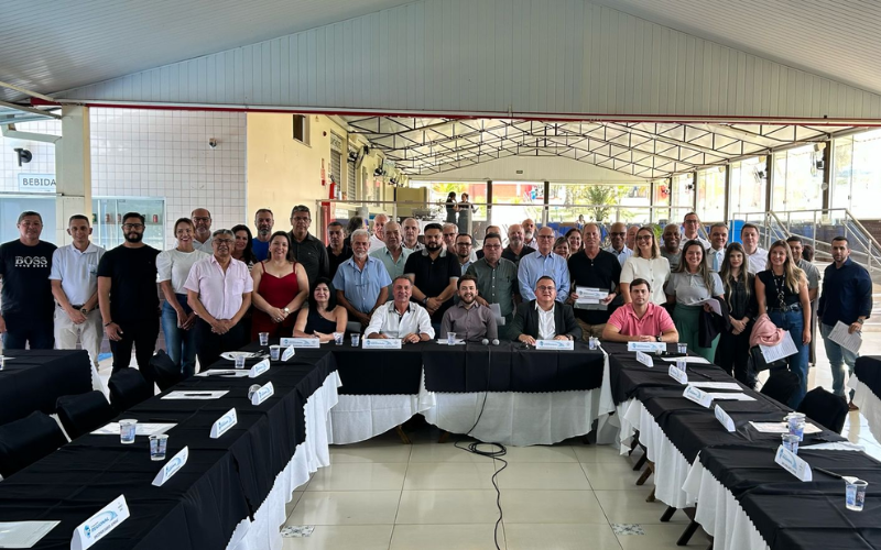 Clube de Campo do Secom reúne representantes de 19 cidades