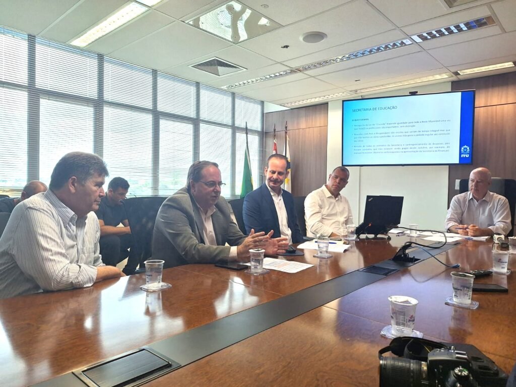 Secretaria de Saúde tem um déficit de 96 milhões, mas serviços estão garantidos, diz prefeito