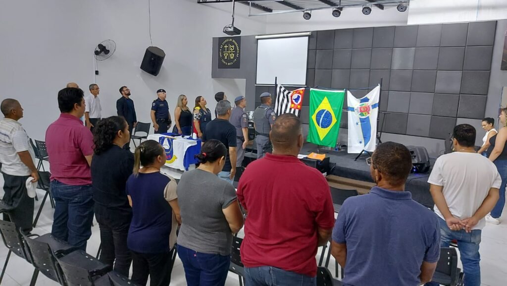 Moradores do Santa Rosa participam de reunião do Conseg