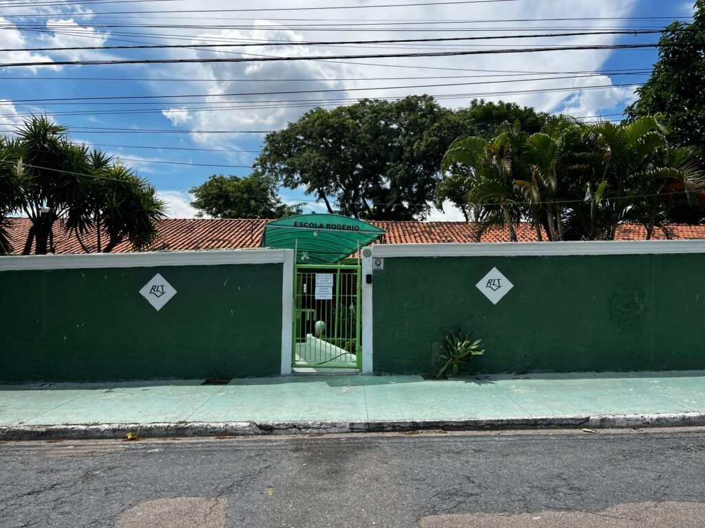 Alunos reclamam de falta de estrutura em escola de período integral