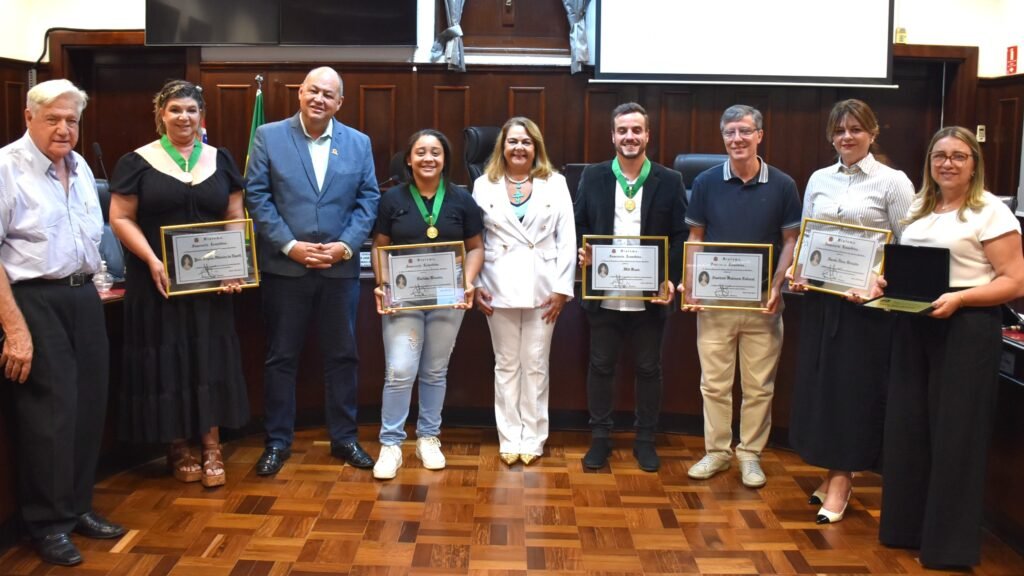 Câmara de Itu entrega Medalha e Diploma Imperatriz Leopoldina