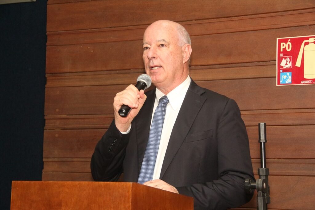 Herculano divulga mais quatro secretários