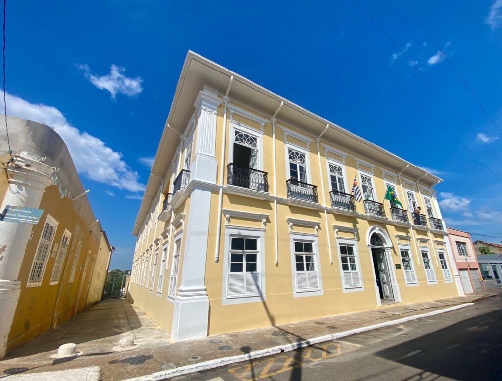 Espaço Cultural Almeida Junior sedia exposição &#8220;Ateliê de Artistas&#8221;