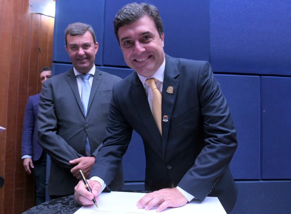 Dr. Custódio toma posse como prefeito de Indaiatuba