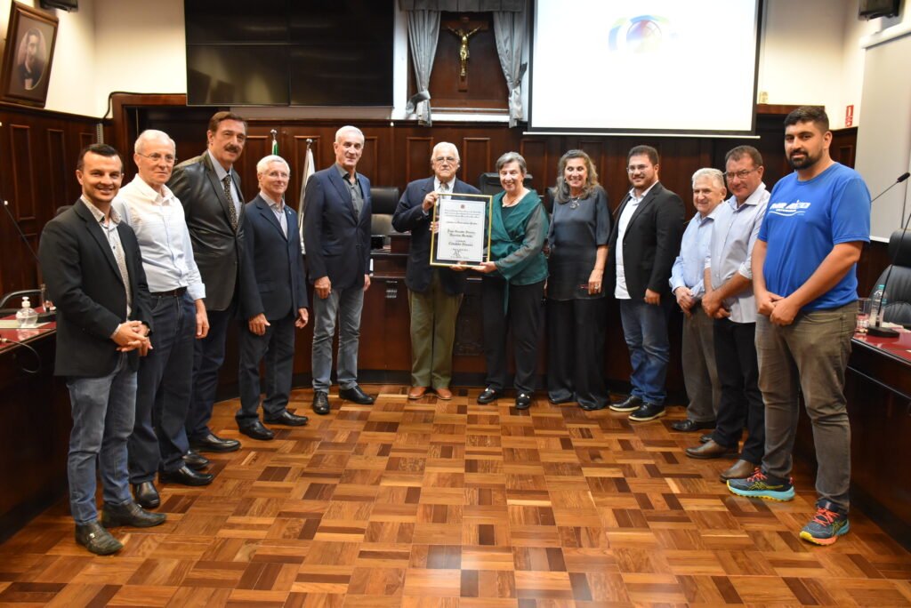 José Geraldo Pereira Quartim Barbosa recebe Título de Cidadania Ituana