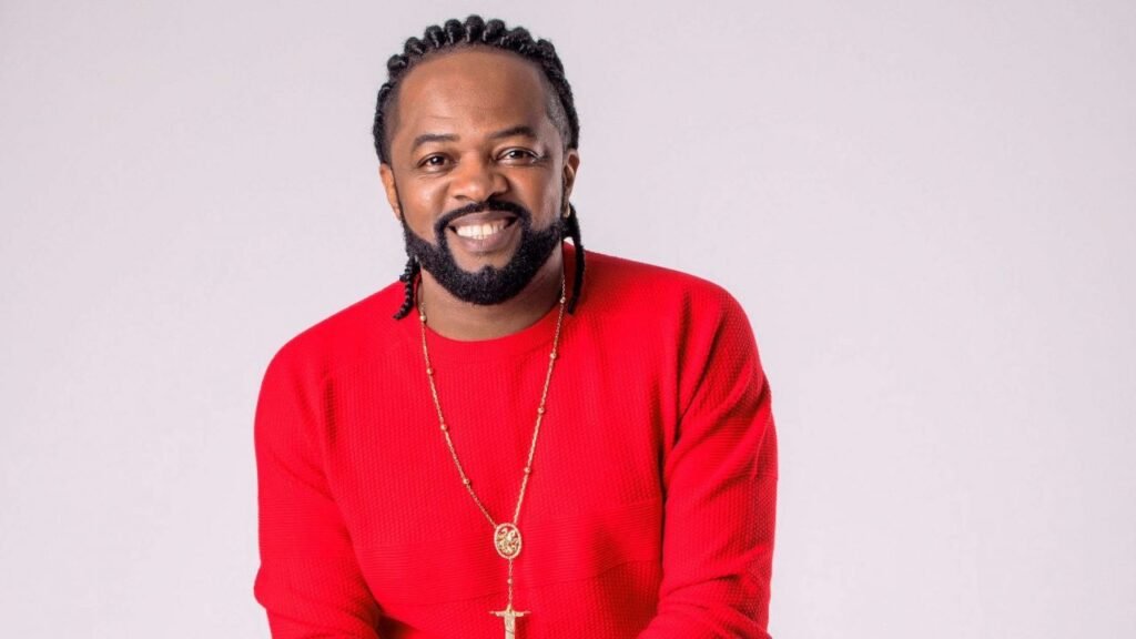 Sorocaba recebe sambista Xande de Pilares neste sábado