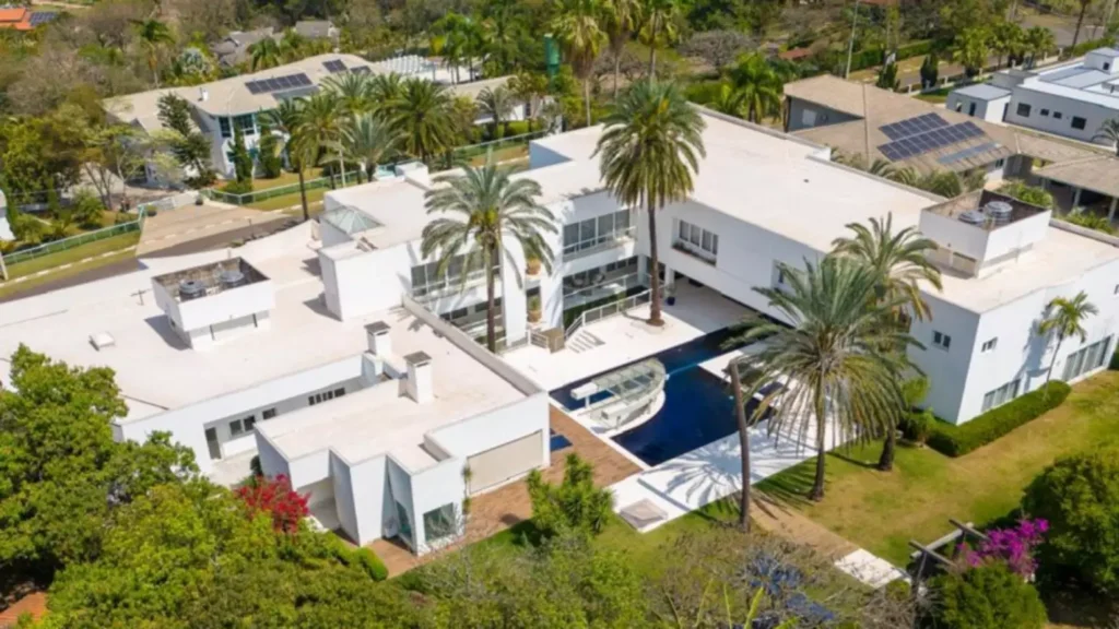 Justiça determina leilão de mansão de Ana Hickmann em Itu; lance inicial é de R$ 35 milhões