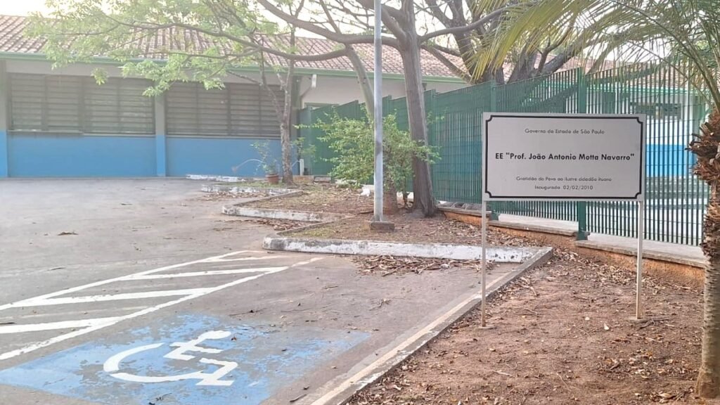 Jovem apanha dentro de sala de aula no Potiguara