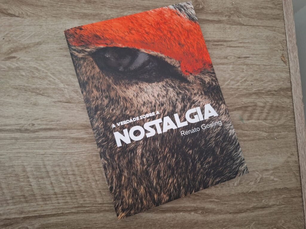 Artista plástico realiza lançamento de livro neste sábado