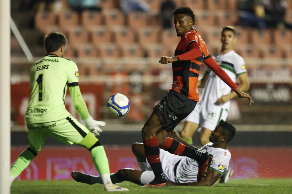 Ituano fica apenas no empate em jogo no Novelli