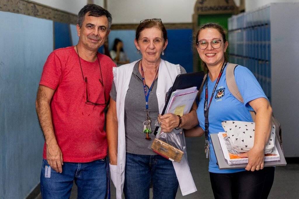 Governo Estadual oferece vagas para professores com salários de até R$ 5.300