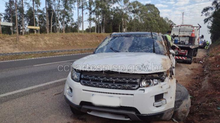 Motorista morre em acidente na SP-300