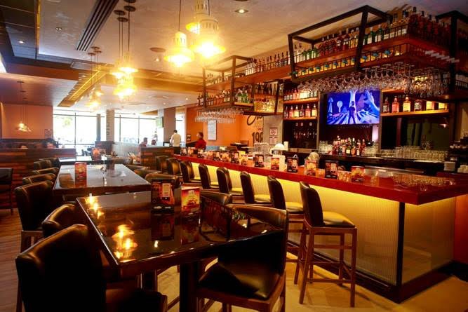 Outback oferece 90 vagas de emprego em Itu