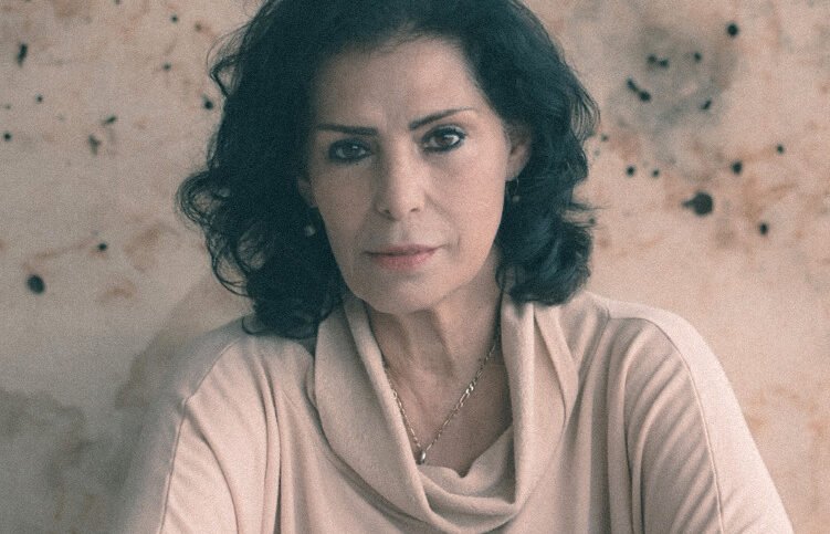 Regina Rovieri lança o romance “Lara” em Itu