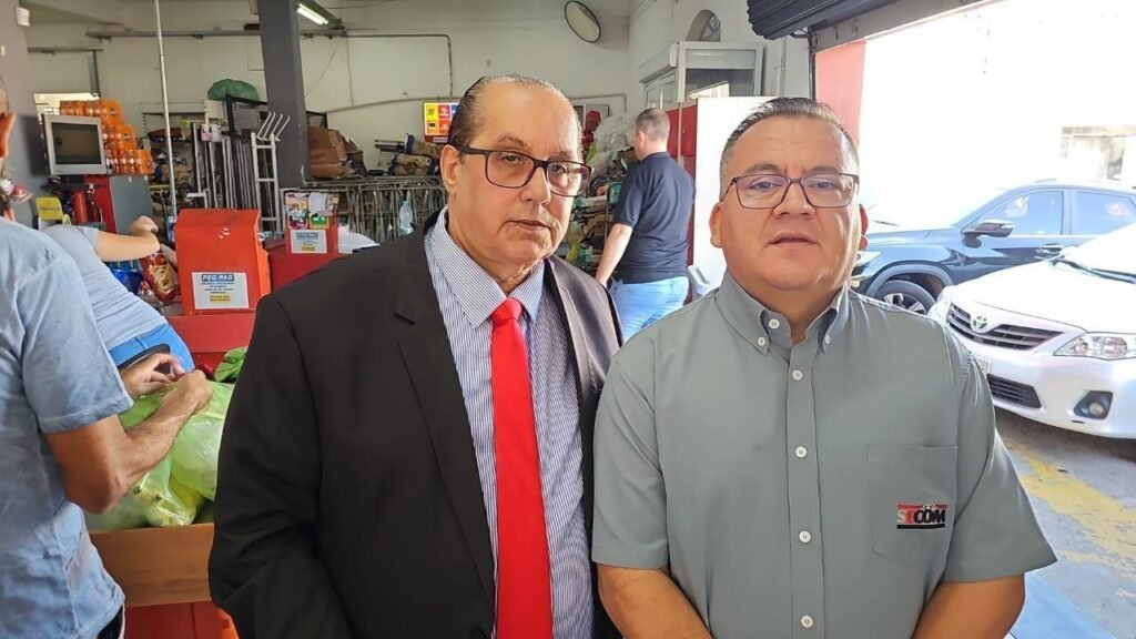 SECOM e Ministério do Trabalho fiscalizam irregularidades em supermercado