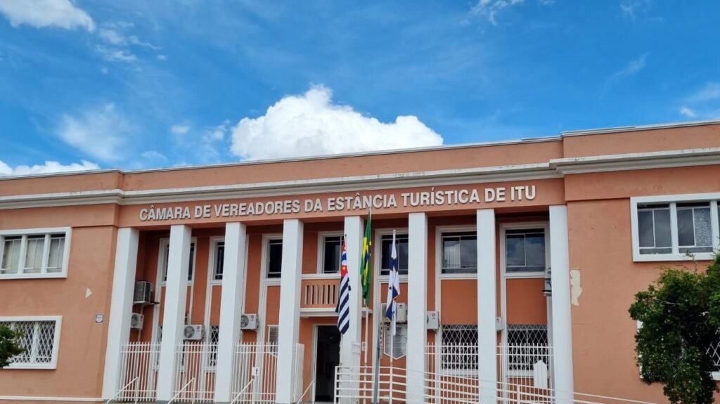 Câmara tem projeto adiado e nomes de ruas aprovados