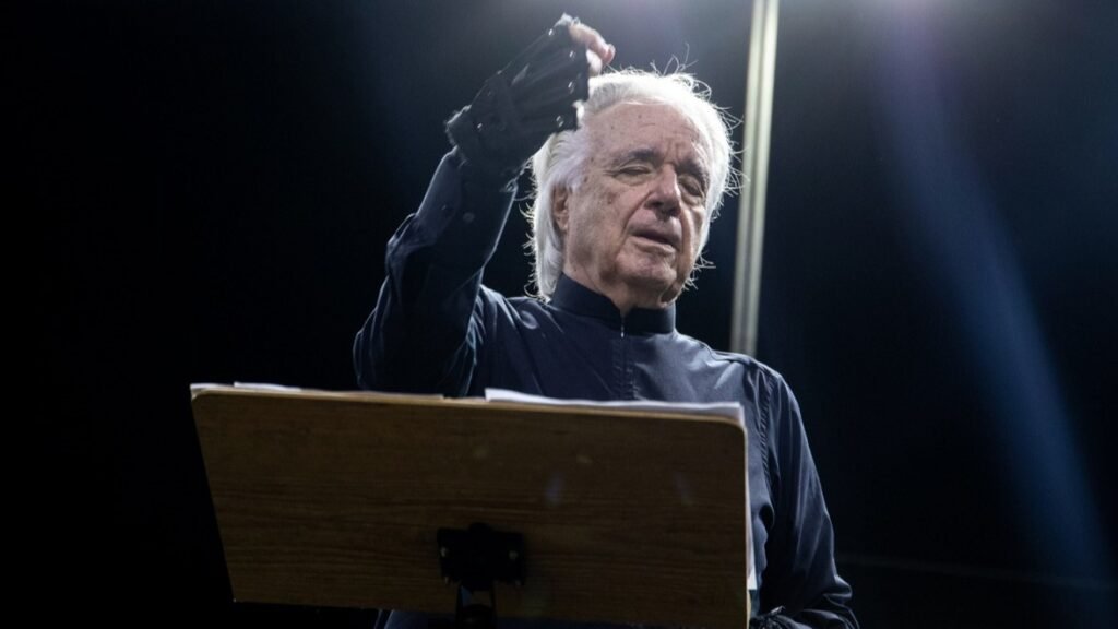 Maestro João Carlos Martins se apresenta no 32º Maio Musical