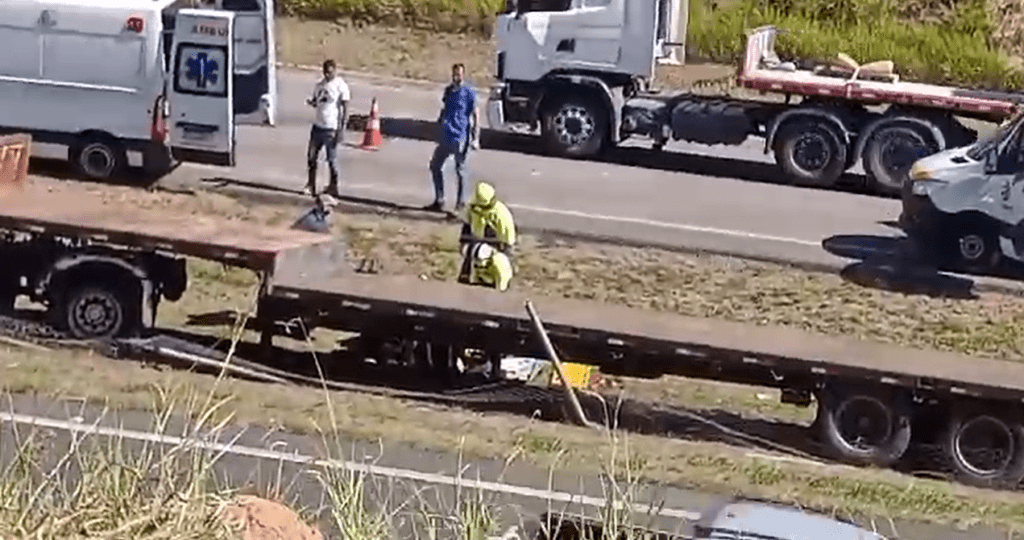 Funcionário que sinalizava trânsito na SP-75 é atropelado