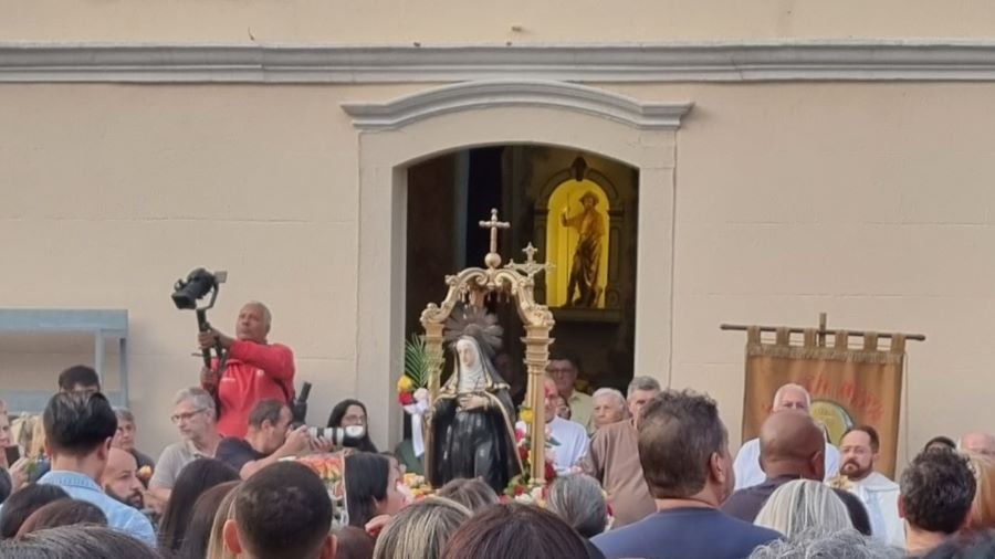 Ituanos comemoram Dia de Santa Rita