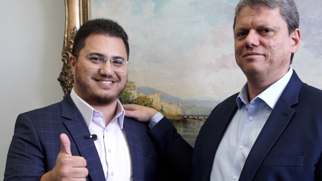 Deputado Rodrigo Moraes debate Saúde em encontro com governador Tarcísio