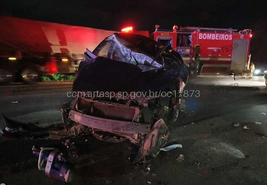 Adolescente morre após capotamento na Rodovia Castello Branco, em Itu