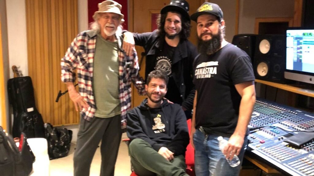 Murillo Augustus lança disco com a participação de Zé Geraldo e convidados