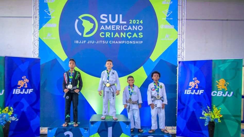 Menino morador do Penha de França é campeão sul-americano de Jiu-jitsu