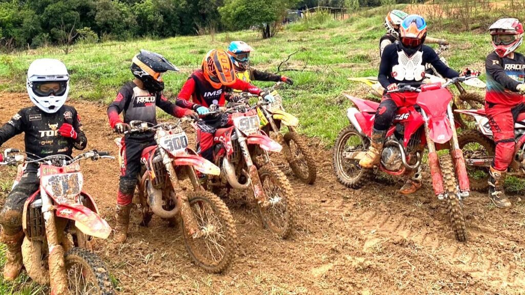 Zenni School tem equipe de jovens talentos patrocinada pela GasGas